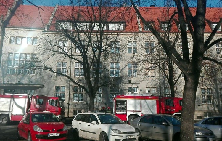 Pożar w głównym gmachu Politechniki Wrocławskiej [ZOBACZ ZDJĘCIA], czytelnik