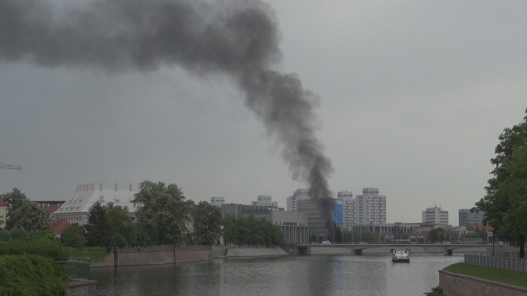 Pożar w centrum Wrocławia [ZDJĘCIA, WIDEO], Czytelnik