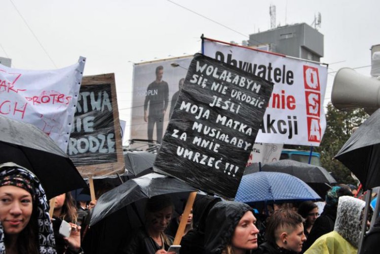 Rocznica strajku kobiet. Czarny Marsz znów przejdzie przez Wrocław [TRASA], archiwum