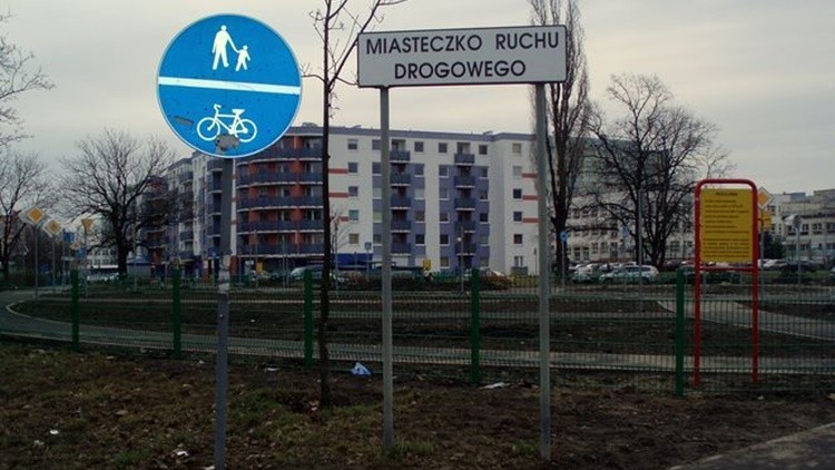 Wrocław: koło miasteczka rowerowego powstanie wyniesione przejście dla pieszych, dk/archiwum