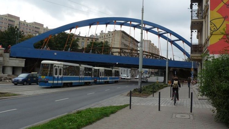 Wrocław buduje ścieżki rowerowe. Utrudnienia na Grabiszyńskiej i Zawalnej, archiwum