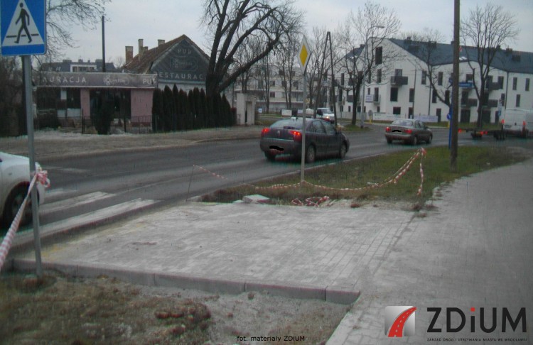 Przy granicy Wrocławia powstał nowy przystanek autobusowy [ZDJĘCIA], ZDiUM