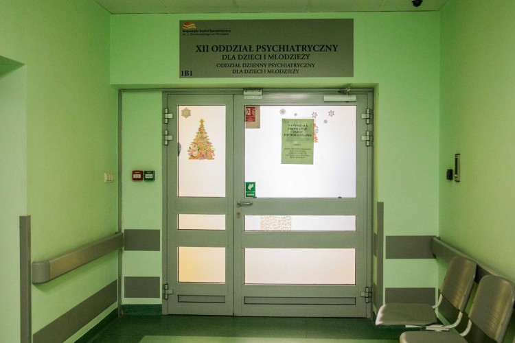 Problemy w szpitalu przy Koszarowej. Oddziałowi psychiatrycznemu grozi zamknięcie, 0