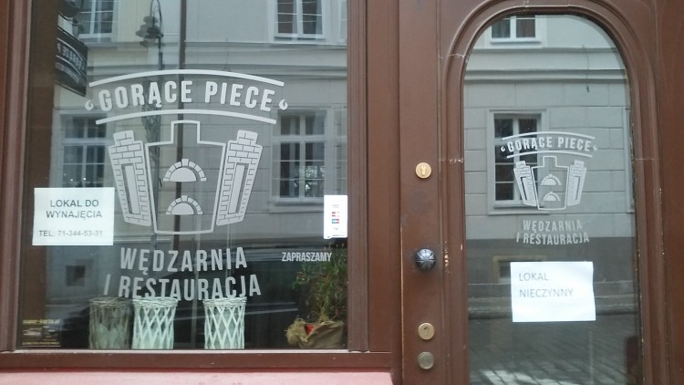 Restauracja przy ul. Włodkowica zamknięta. Lokal do wynajęcia [ZDJĘCIA], 0