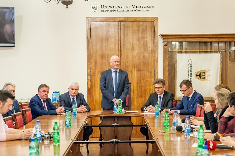 Wrocławscy Rektorzy chcą reformy, ale nie zgadzają się na nowe zasady finansowania, Tomasz Walów/mat. UMed Wrocław