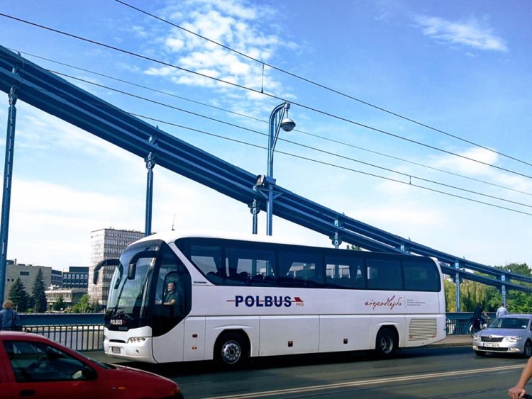 Sto autobusów zmieni wygląd na 100-lecie niepodległości [ZDJĘCIA], mat. pras.