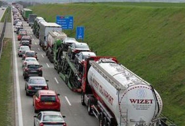 Wypadek na trasie Świdnica- Wrocław. Jedna osoba ranna, droga zablokowana, Fot. ilustracyjne