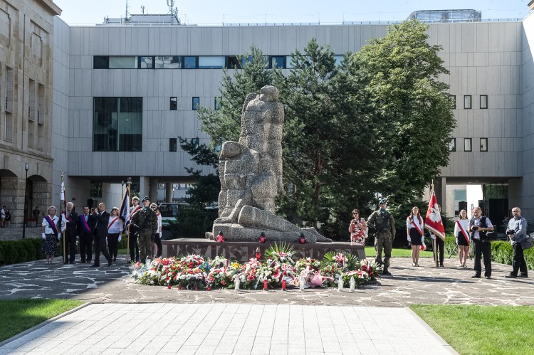 Wrocławskie obchody 77. rocznicy zamordowania profesorów lwowskich [ZDJĘCIA], Magda Pasiewicz