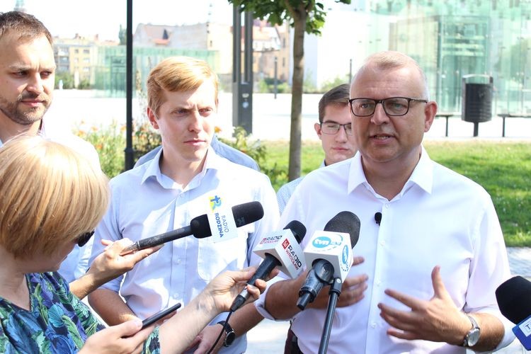 Ujazdowski ogłosił swoje stanowisko w sprawie kandydowania na prezydenta [ZDJĘCIA], Bartosz Senderek