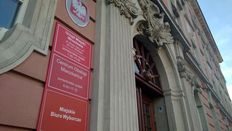 Wrocław: awaria w urzędzie miejskim na Nowym Targu, Bartosz Senderek/archiwum