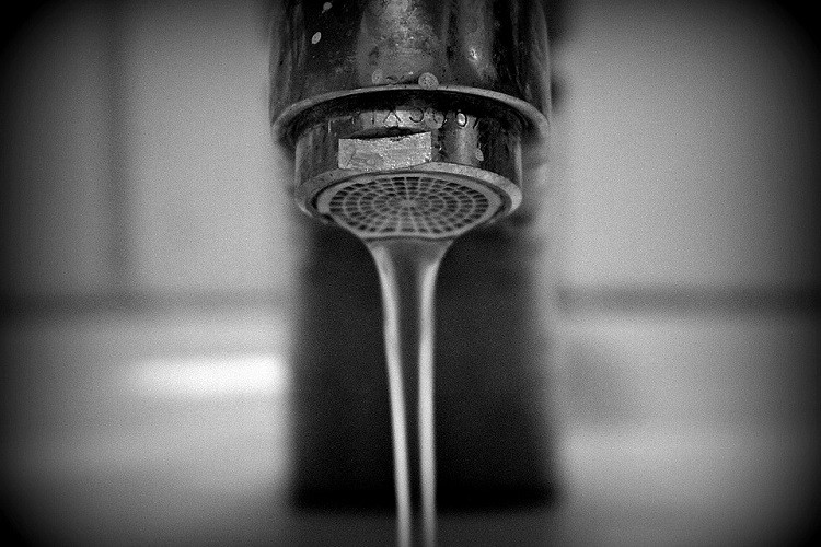 Weekendowe prace na sieci wodociągowej. Kowale bez wody, pixabay.com