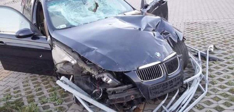 Kierowca BMW wjechał w przystanek, potrącając ludzi [ZDJĘCIA, WIDEO], Adam Wojciukiewicz