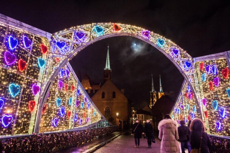 Jak długo we Wrocławiu będą wisieć świąteczne iluminacje?, Magda Pasiewicz/archiwum