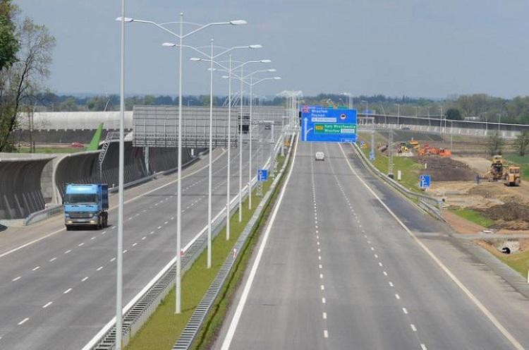 Zderzenie trzech samochodów na autostradzie A4 pod Wrocławiem, archiwum