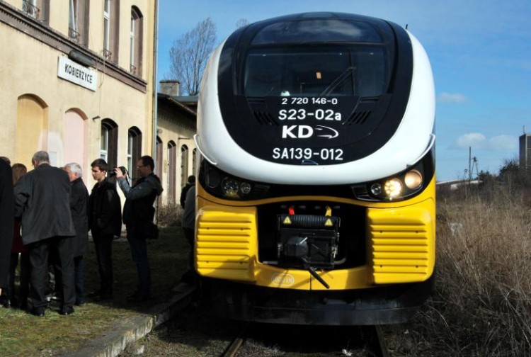 Samorządowa dotacja ratuje rewitalizację linii kolejowej nr 285. Pociągiem dojedziemy do Kobierzyc i Sobótki, Bartosz Senderek