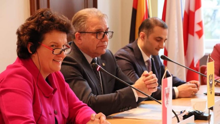 Dolny Śląsk: pierwsza trójstronna współpraca gospodarcza nawiązana, UMWD