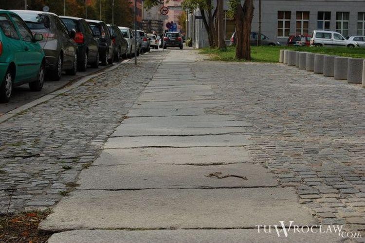 Miasto wyremontuje 5 kilometrów uszkodzonych chodników, archiwum