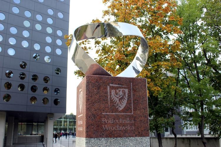 Politechnika Wrocławska wybuduje nową halę sportową, archiwum