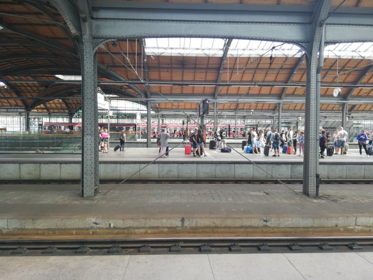 Uszkodzenie torów kolejowych we Wrocławiu. Gigantyczne utrudnienia, 0