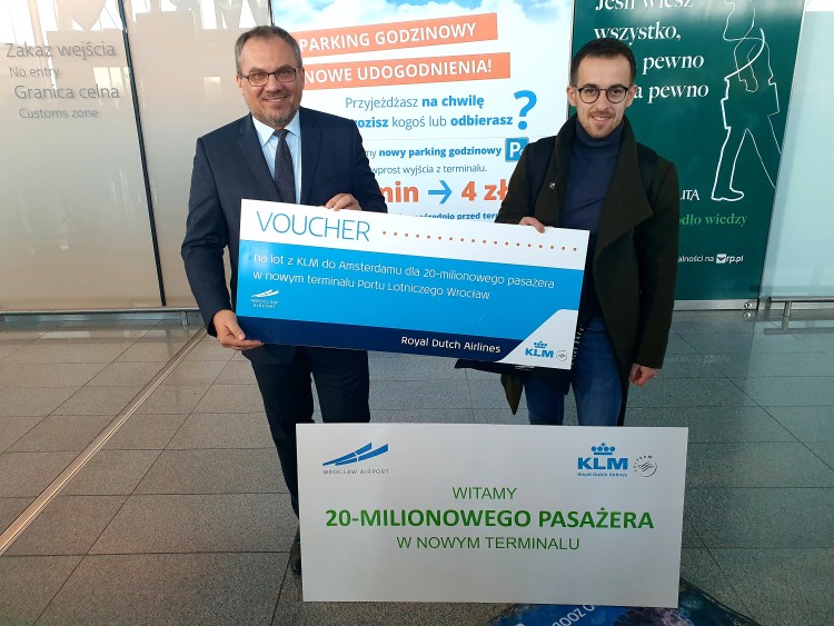 Wrocławskie lotnisko przywitało 20-milionowego pasażera nowego terminalu, mat. pras.