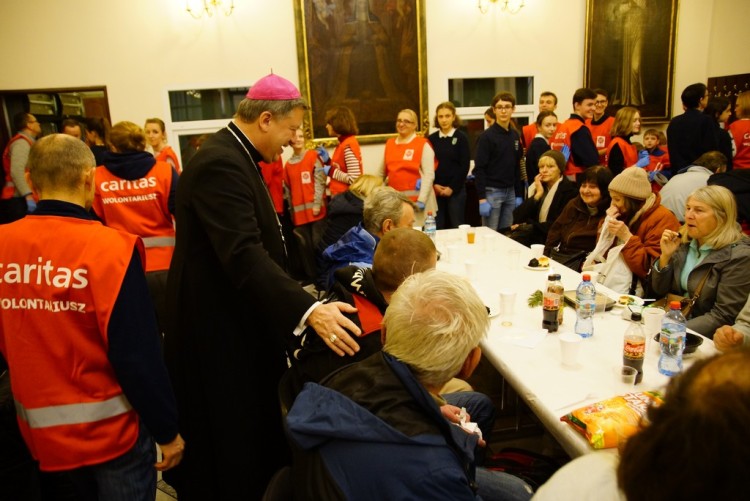 Caritas zorganizował wigilię dla samotnych i ubogich wrocławian [ZDJĘCIA], mat. pras.