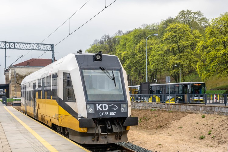 Pociąg z Wrocławia do Kątów Wrocławskich będzie jeździł co 20 minut, 0