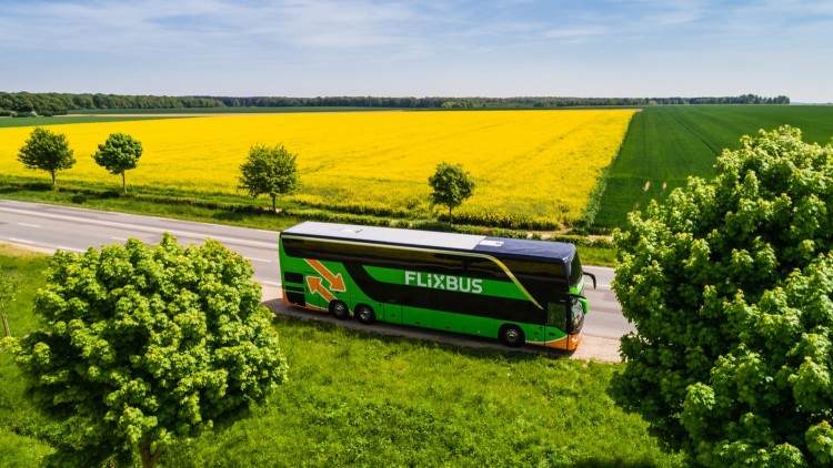 Flixbus przywraca kolejne trasy. Nowe kierunki na długi weekend i wakacje, mat. pras.