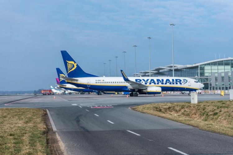 Promocja. Ryanair kusi klientów brakiem opłaty za zmianę rezerwacji biletu, mat. pras.