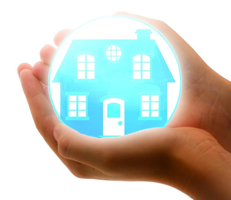 Ubezpieczenie nieruchomości od przepięcia - przed czym chroni?, pixabay.com