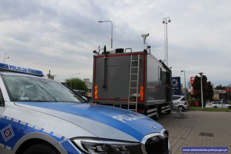 Policyjna ukryta kamera na ulicach Wrocławia [ZDJĘCIA, WIDEO], Dolnośląska policja