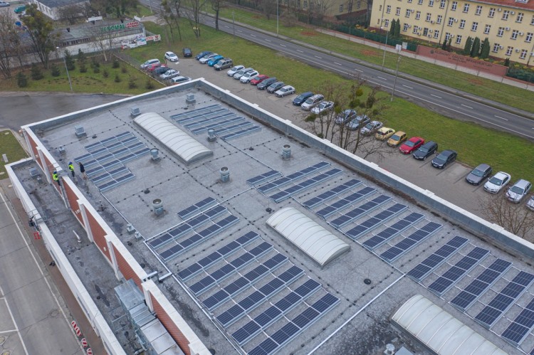 Nowa inwestycja MPK Wrocław. To instalacja fotowoltaiczna na dachu zajezdni [ZDJĘCIA], MPK Wrocław