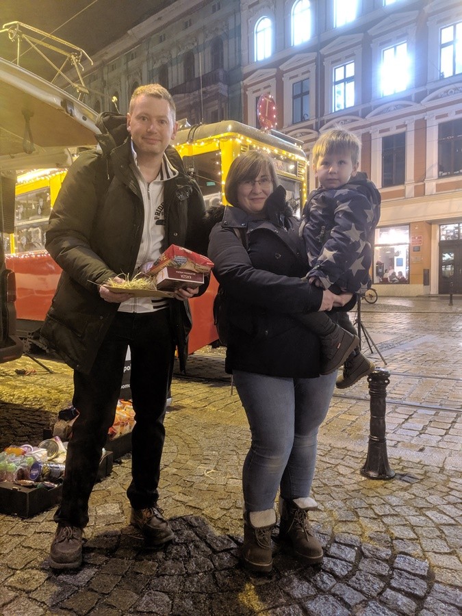 Bożonarodzeniowa zbiórka żywności dla potrzebujących. Produkty zostawisz w tramwaju, MPK Wrocław