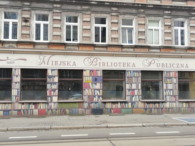 Nie tylko muzea. Wrocławskie biblioteki od dawna są otwarte [ZDJĘCIA], mh