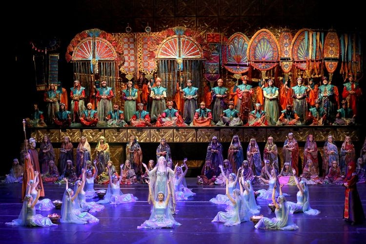 „Poławiacze pereł” na scenie opery. Chór i orkiestra pojawią się wśród publiczności, Tomasz Walków