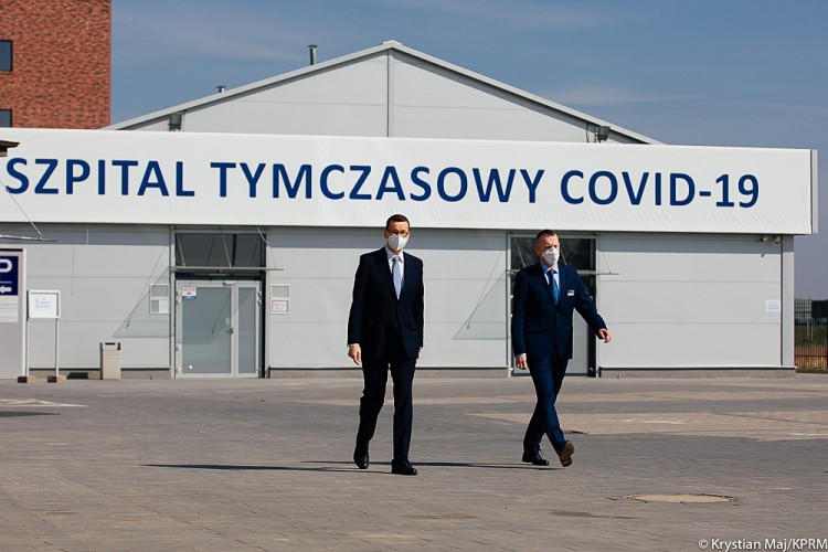Premier Morawiecki znów we Wrocławiu. Przyjechał, by poinformować o 28 nowych łóżkach na Rakietowej, Krystian Maj/KPRM