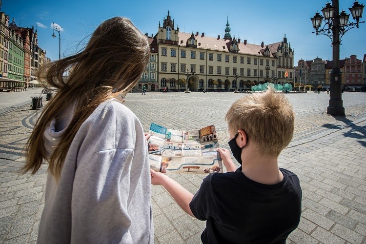 Wrocław odkrywaj, paszport zdobywaj! Bezpłatna gra terenowa dla rodzin, mat. prasowe