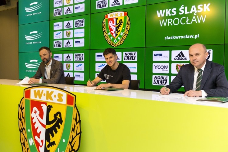 Ciekawe wzmocnienie piłkarskiego Śląska. Petr Schwarz zawodnikiem WKS-u!, Krystyna Pączkowska/ Śląsk Wrocław