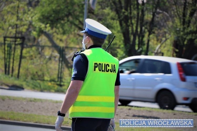 Trwa policyjna akcja „NURD”. Na celowniku funkcjonariuszy są piesi i rowerzyści, Policja wrocławska