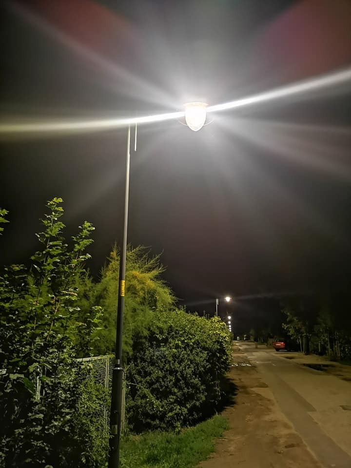 Ulica Smętna doświetlona. Nowe, stylowe lampy przy drodze na cmentarz, UM Wrocław