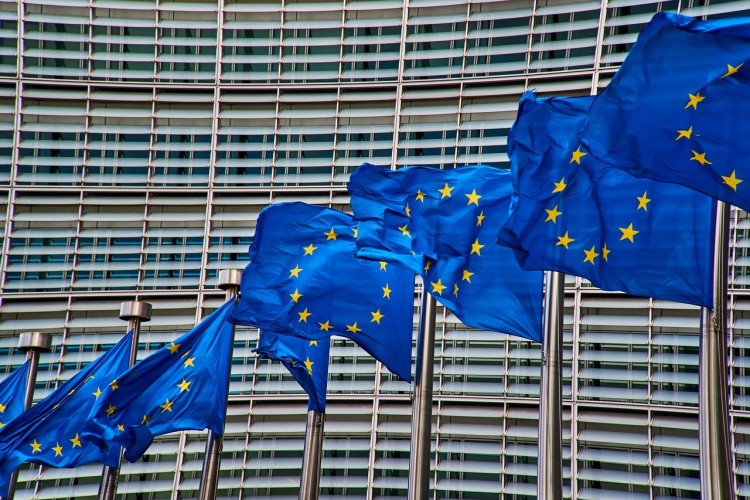 Bezpartyjni Samorządowcy apelują do Komisji Europejskiej ws. KPO, pixabay.com