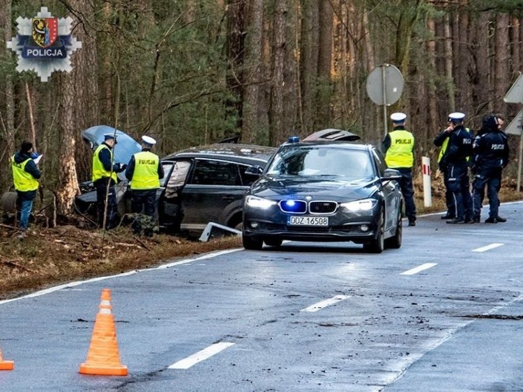 Sprawca śmiertelnego wypadku zatrzymany. To 38-latek z Wrocławia, KPP w Polkowicach