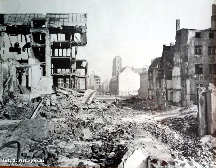 Tak Wrocław powstawał z ruin zaraz po wojnie [ZDJĘCIA], fotopolska.eu