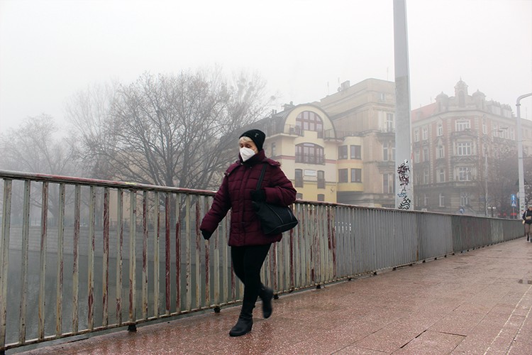 Dolnośląski Alarm Smogowy dogadał się z prezydentem, że będzie milczał o smogu we Wrocławiu, Jakub Jurek
