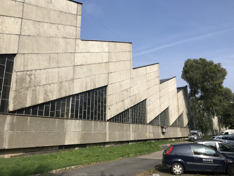 Wrocław: likwidacja Hutmenu wstrzymana. Zarząd zakładu wydał decyzję, bas