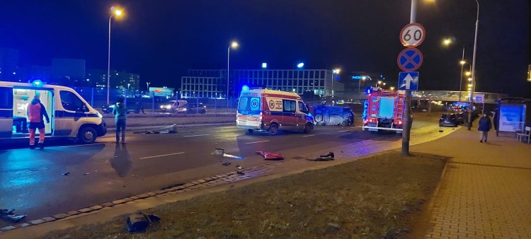 Wrocław: Poważny wypadek na ul. Na Ostatnim Groszu. Jedna osoba w stanie ciężkim [ZDJĘCIA, WIDEO], Tomasz Wer