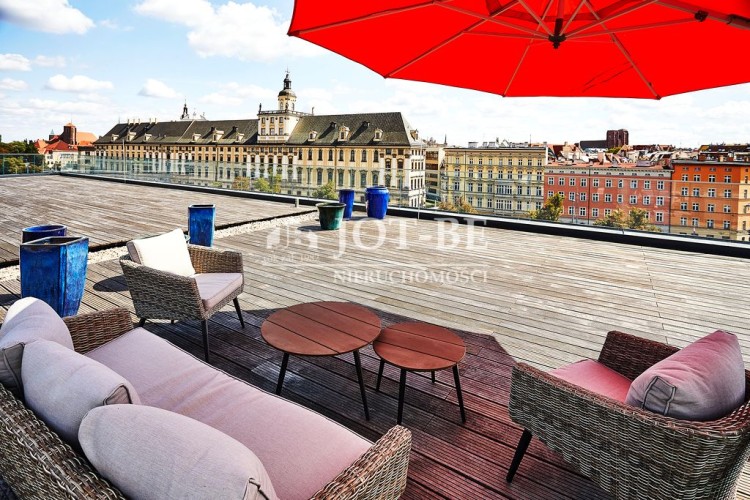 Oto 10 najdroższych mieszkań na wynajem we Wrocławiu. Ile zapłacisz za taki taras?, 