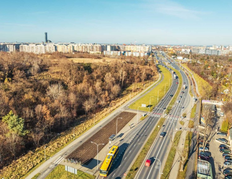 Wrocław ogłosił przetarg na nowy buspas. Gdzie tym razem powstanie?, Dom Development