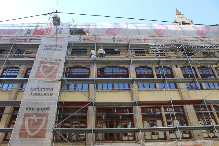 Wrocław: Trwa remont secesyjnego budynku Herbapolu przy Rynku [ZDJĘCIA], Jakub Jurek