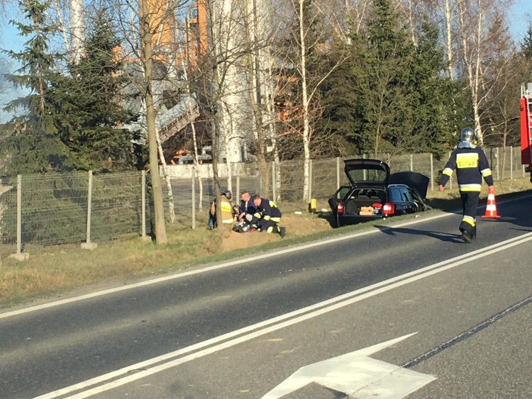Dolny Śląsk: Samochód zderzył się z ciężarówką. Ruch wahadłowy! [ZDJĘCIA], Zdjęcia dzięki Pomoc Drogowa AUTO-HARD&PIEKARSKI PATROL