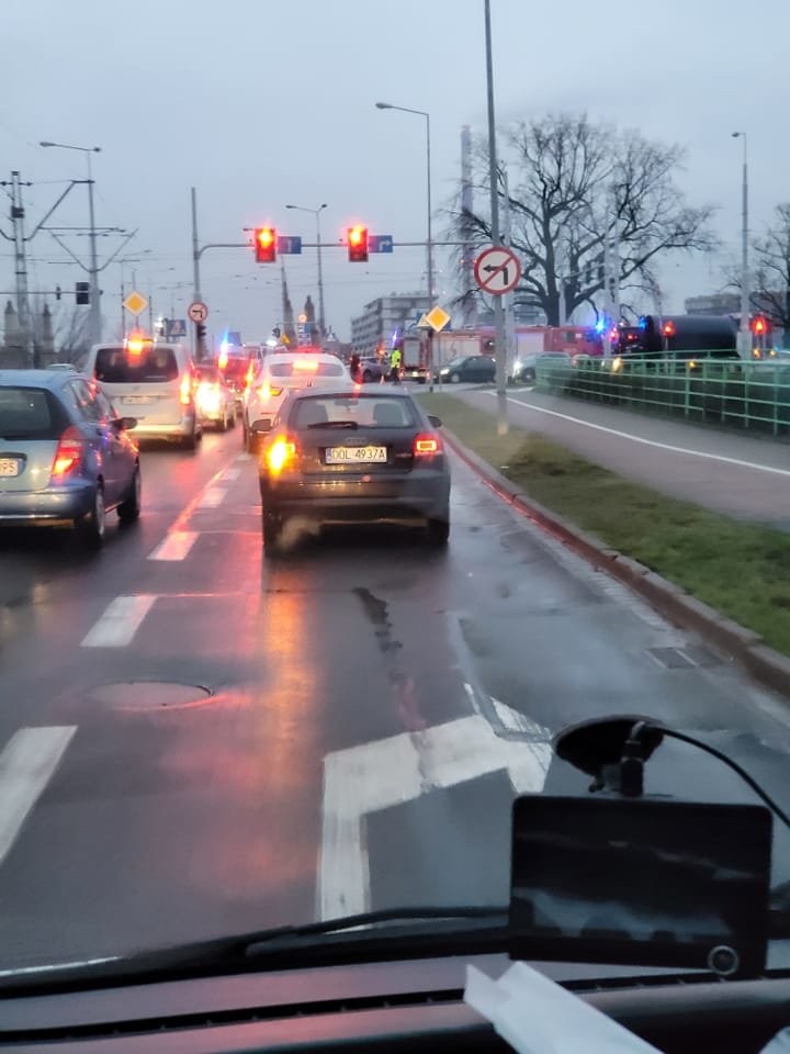 Wrocław: Ogromne korki po wypadku przy moście Osobowickim, Łukasz Bo